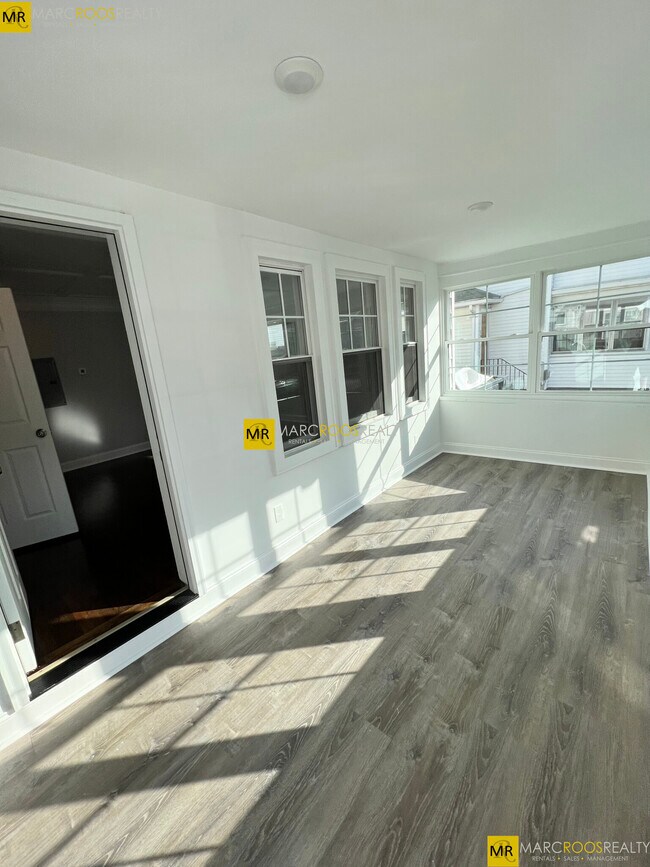 Photo - 10 Lawrence St Unidad 12 Rental