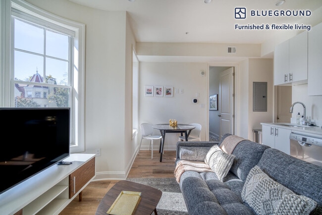 1701 21st St NW Unit SI FL3-ID749
