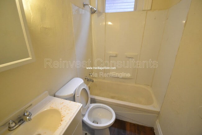 Photo - 1042 Marshall Ave Unit 4