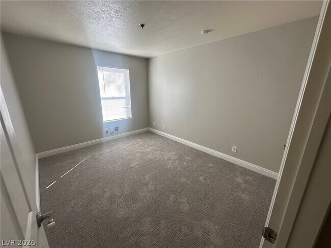 4200 S Valley View Blvd Unit 1051