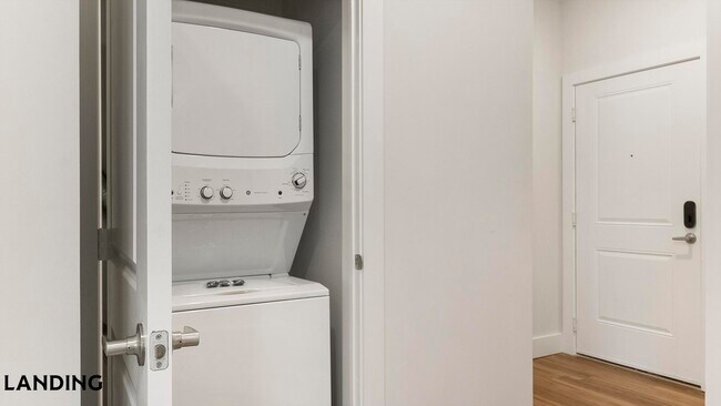 Photo - 11122 Hambright Jct Dr Unidad C210