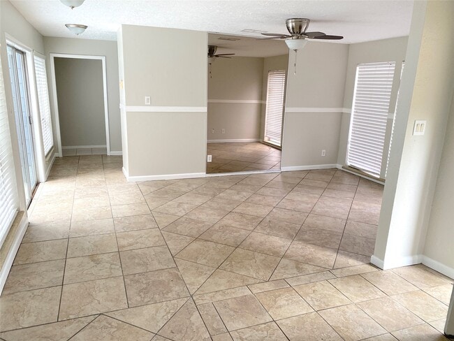 Photo - 14934 Elmont Dr