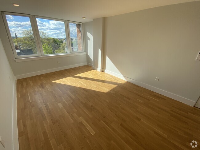 Building Photo - 336 Harvard St Unit 3 Rental
