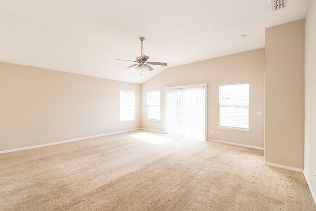 Photo - 13450 Teddington Ln