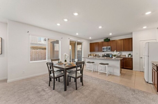 Photo - 6001 Firelight Dr