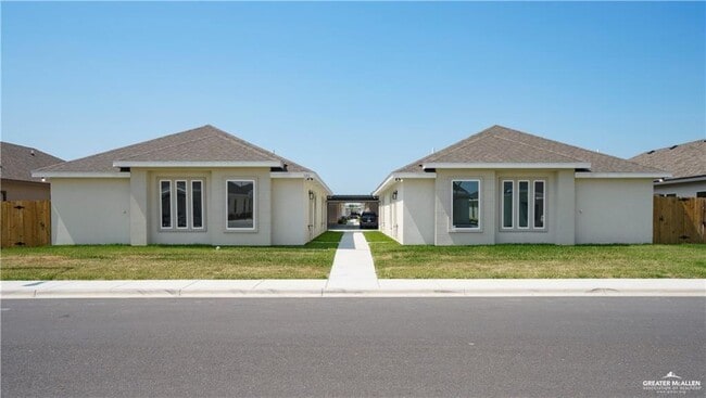 Building Photo - 33 Puffin Ave