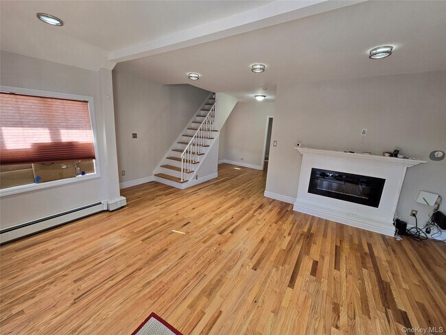 Photo - 492A Cornell Ave