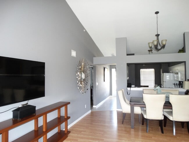 Photo - 3250 Cypress Glen Way