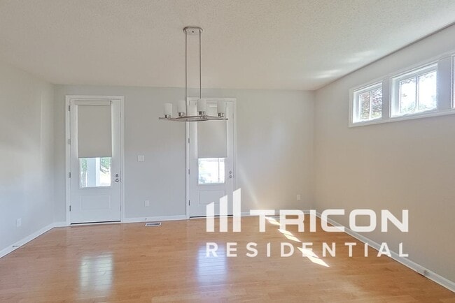 Photo - 3441 Mackey Wherry St