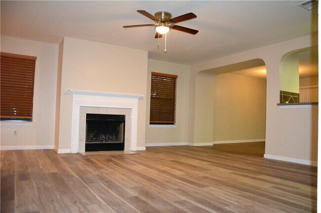 Photo - 4616 Woodstock Dr