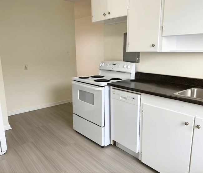 Photo - Maplehurst Apartments