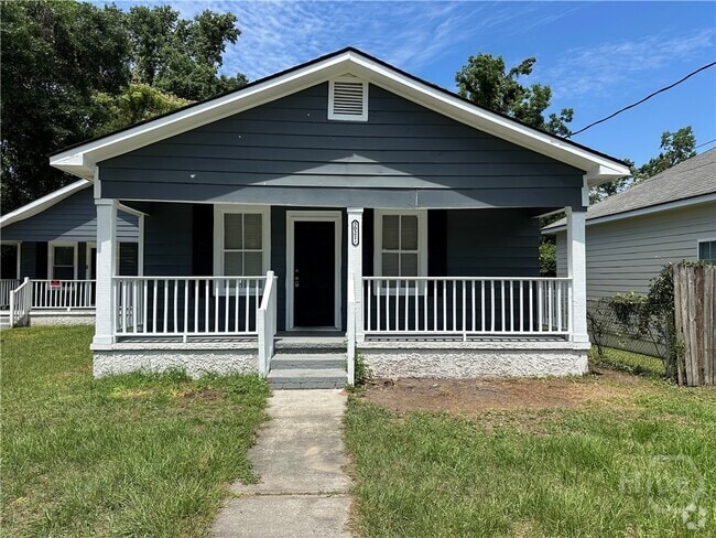 Building Photo - 5021 Temple St Rental