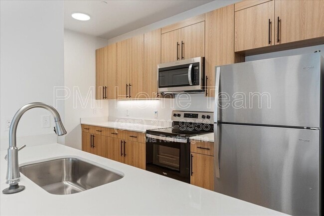 Photo - 3378 Washington Blvd Unit 302