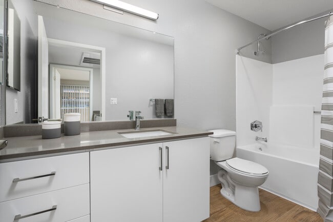 Finish Package II: Bathroom