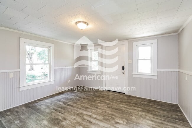 916 W Rankin Ave