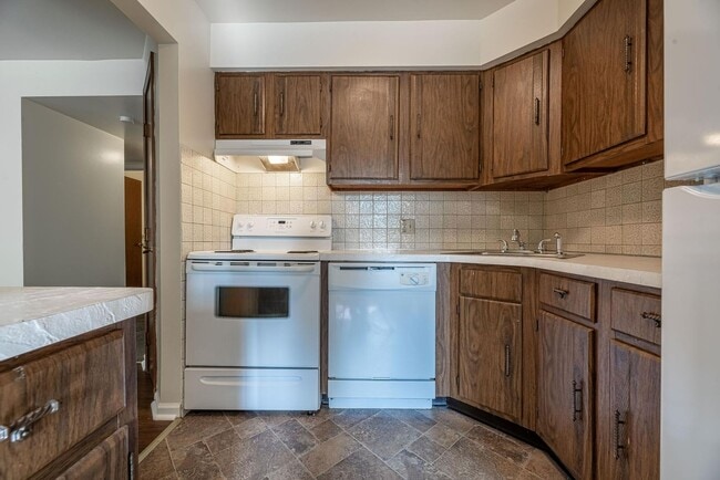 Photo - Higher Grounds Apartments