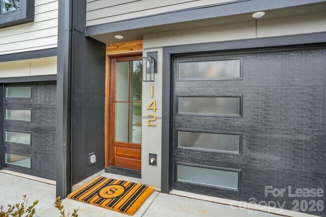 142 Mattoon St