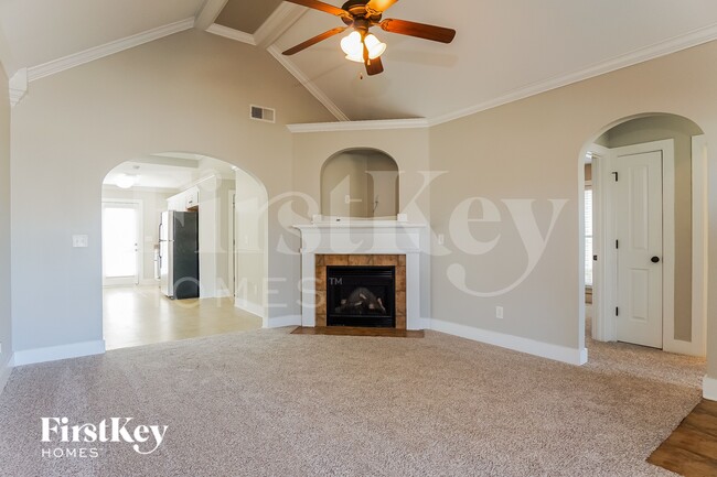 Photo - 152 Moss Stone Ln