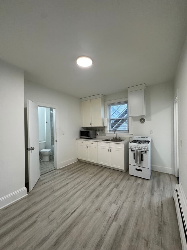 Photo - 176 Pearl St