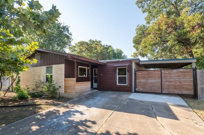 Photo - 1301 Clearfield Dr