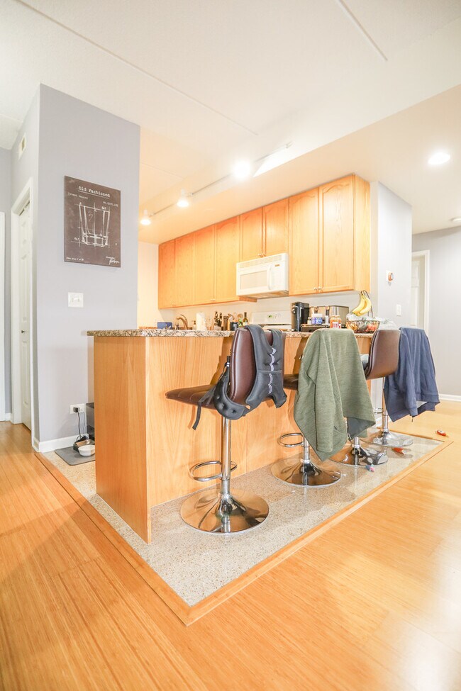 Photo - 4625 W Lawrence Ave Unidad 203