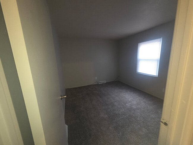 Photo - 347 Mathews Rd