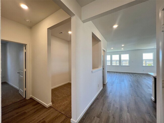 Photo - 21835 Redwood Blf Trl