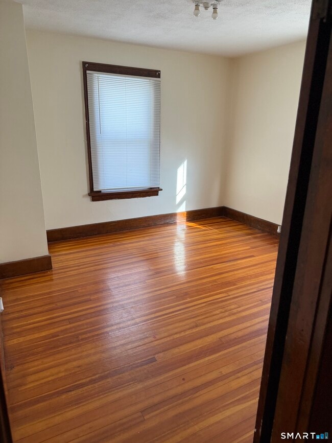 Photo - 5 Gardners Ln Unit 1st floor