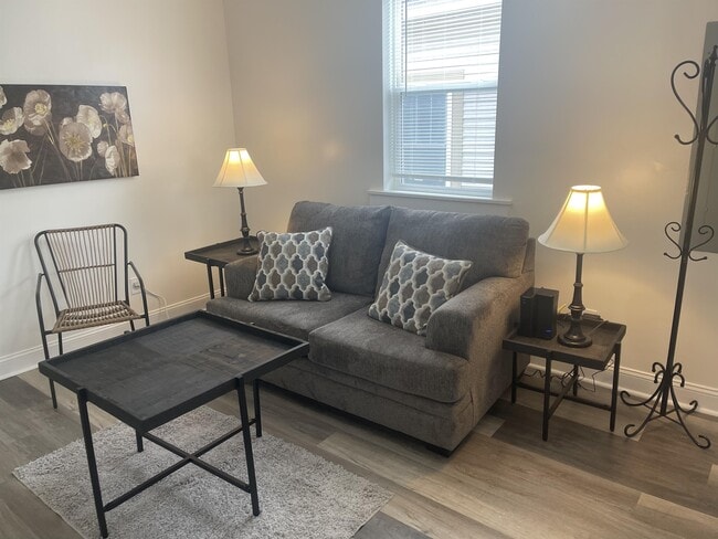 Photo - 342 Jefferson St