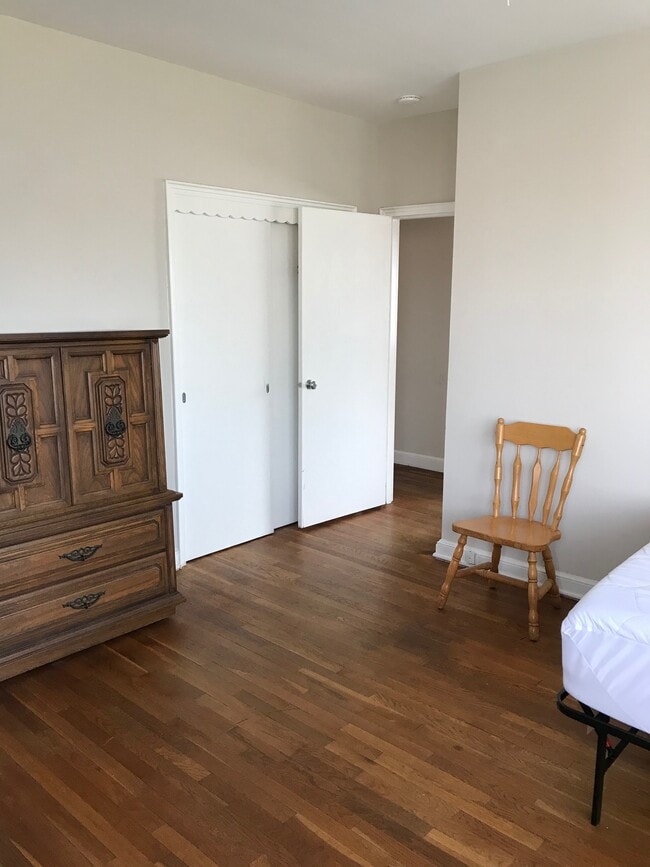 Photo - 716 HIGHLAND AVE NW