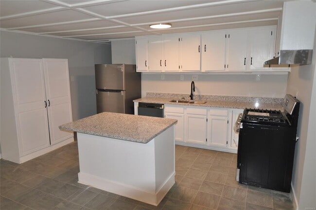 Photo - 4930 Ward Rd