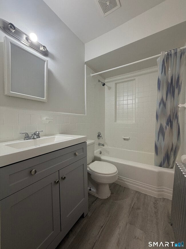 Photo - 155 Clover St