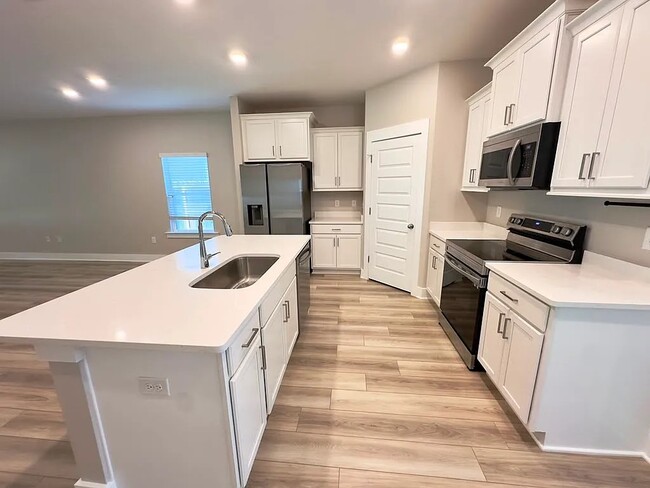 Photo - 3679 Applewood Dr