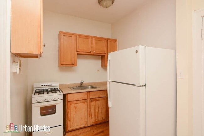 Photo - 4852 N Damen Ave Unit M00B