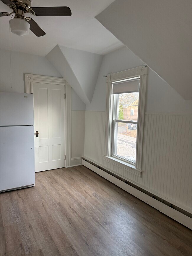 Photo - 89 Belmont St