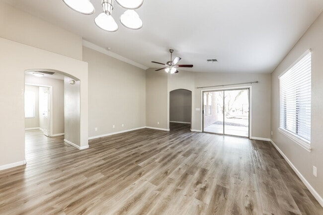 Photo - 24997 W Vista Norte St