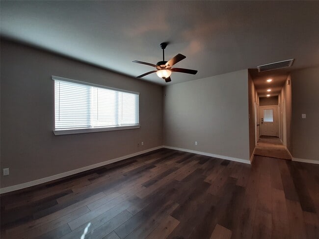 Photo - 9741 Grosbeak Ln