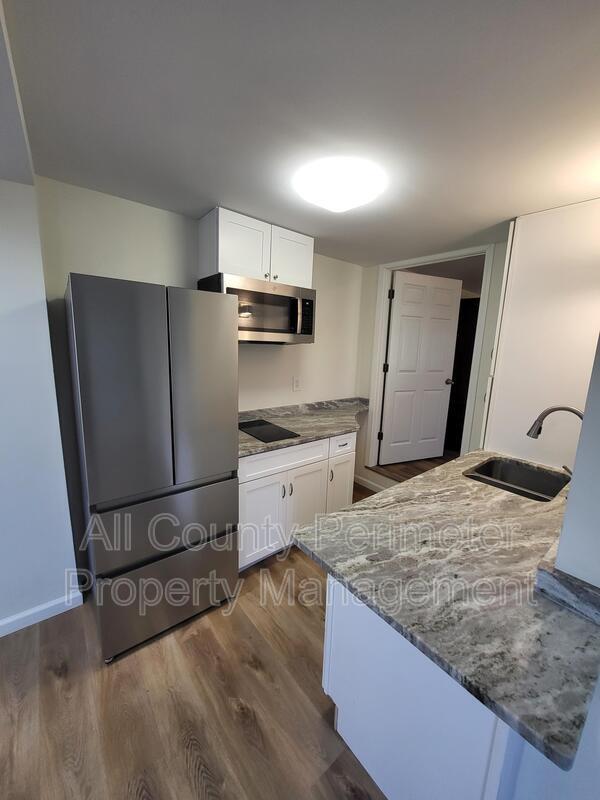 Photo - 1439 Spring St SE Unit B