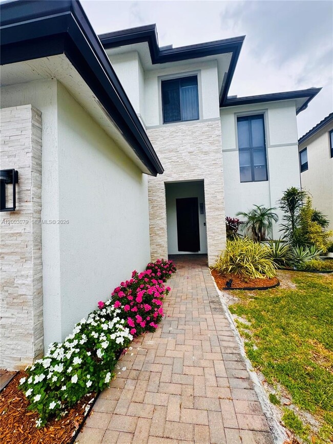 8108 NW 48th Terrace