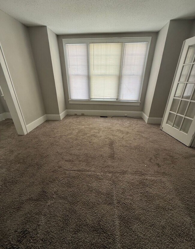 Photo - 1404 W. Fourth St. - 3 Unit Unidad 1404 W. Fourth St. #2