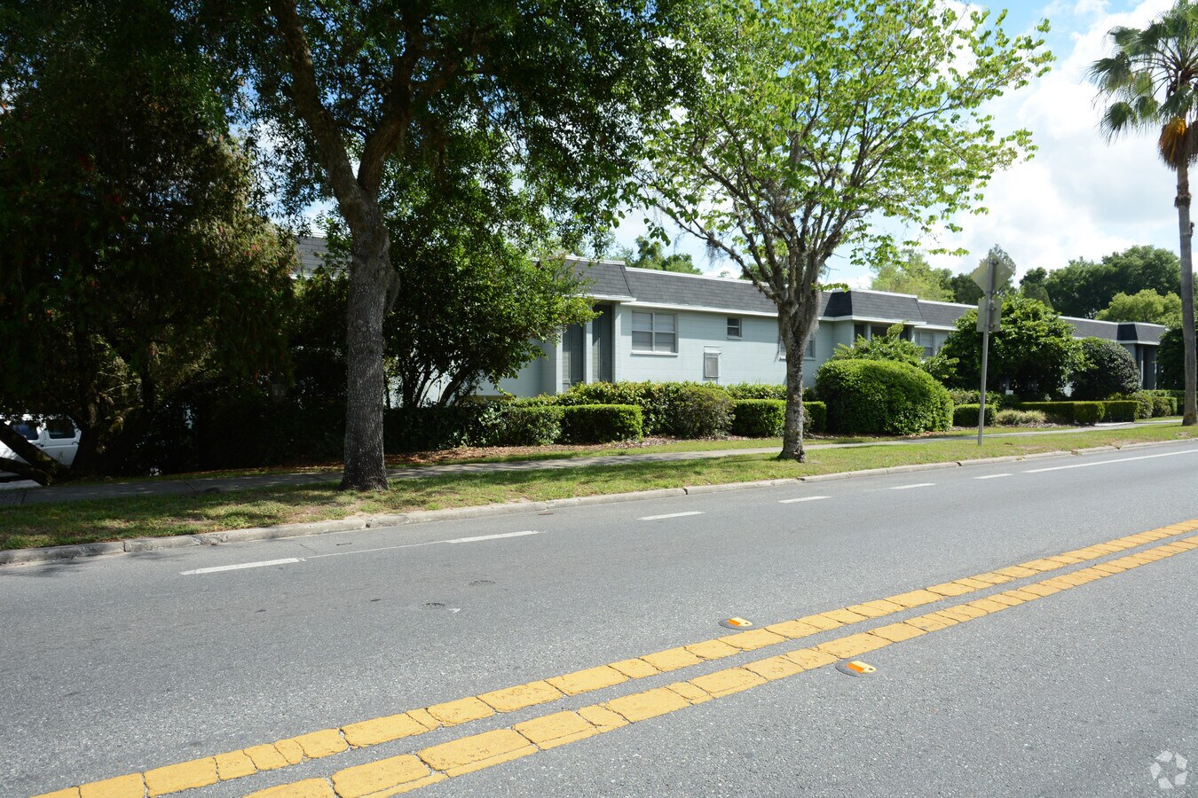 Regency Villas Apartments - Regency Villas Apartments