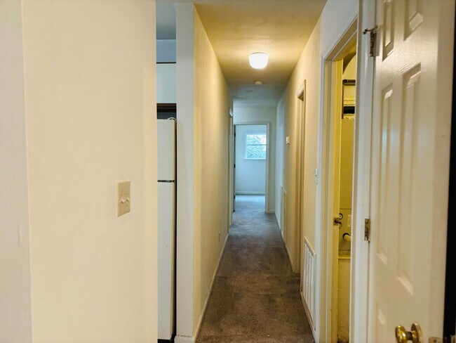 Photo - 403 Berryfield Ln
