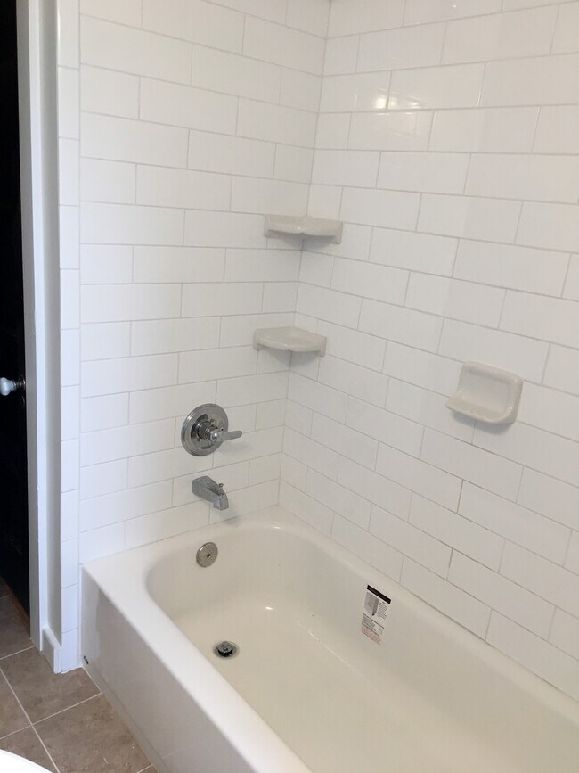 Photo - 4135 Roland Ave Unit 2A