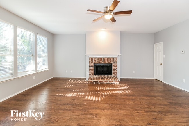 Photo - 3700 Dunlavy Rd