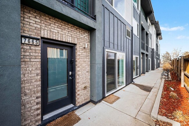 Photo - Fully Furnished 3 Bedroom 3 1/2 Bath in Wheat Ridge