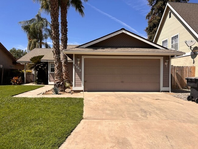 Photo - Cute home for rent in Visalia!