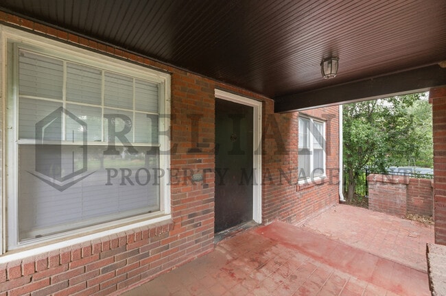 Photo - 101 N Belmont Pl