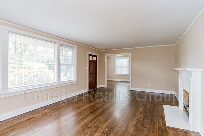 Photo - 2725 Brevard Ave