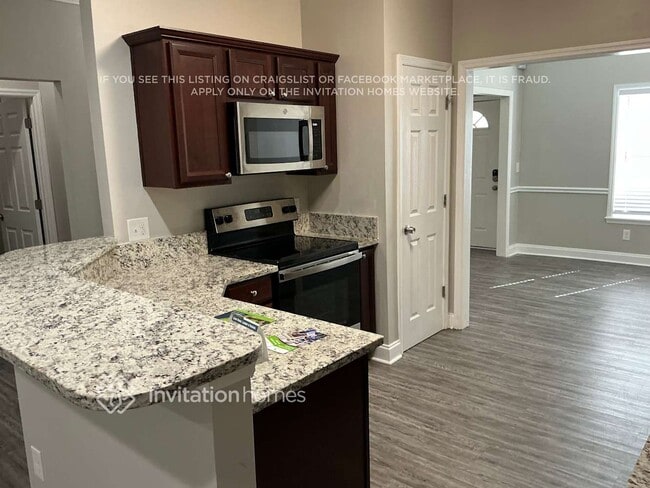 Photo - 2346 Somerset Rd