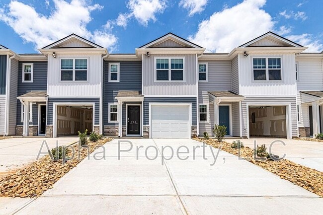 Building Photo - 766 Embark Cir